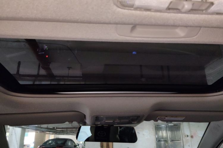 Used Toyota Levin 2016 Dual-Engine 1.8H GS E-CVT Elite Model with Sunroof Headliner