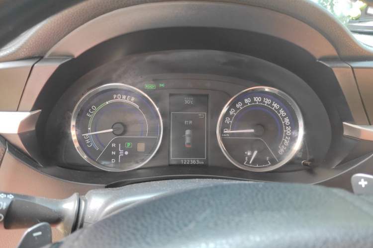 Used Toyota Levin 2016 Dual-Engine 1.8H GS E-CVT Elite Model with Sunroof Instrument Cluster