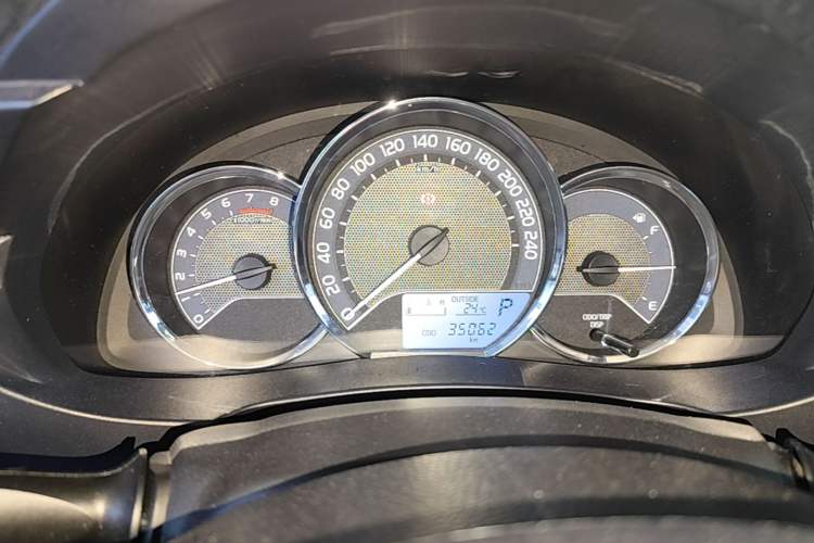 Used Toyota Levin 2016 1.6G CVT Elite Edition Instrument Cluster