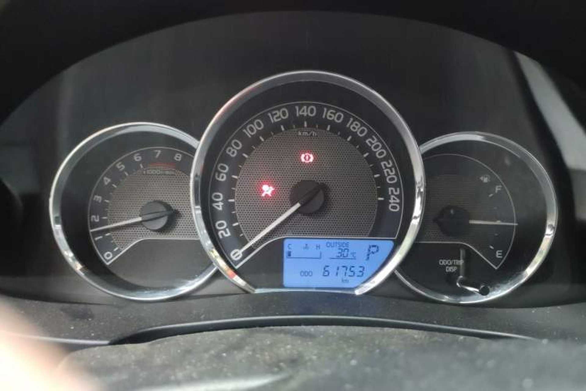 Used Toyota Levin 2016 1.6G CVT Elite Edition Instrument Cluster