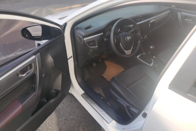 Used Toyota Levin 2016 1.6G Manual Elite Edition Interior 2