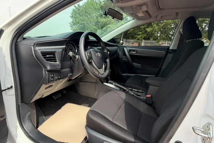 Used Toyota Levin 2016 1.6G CVT Elite Edition Interior 2