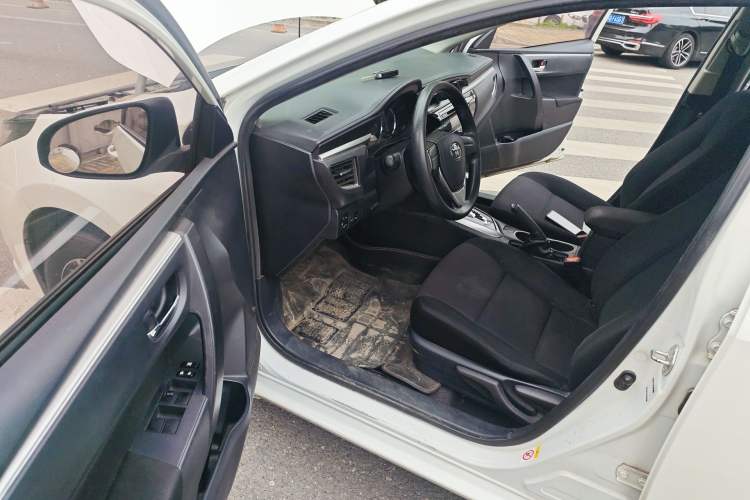 Used Toyota Levin 2016 1.6G CVT Elite Edition Interior 3