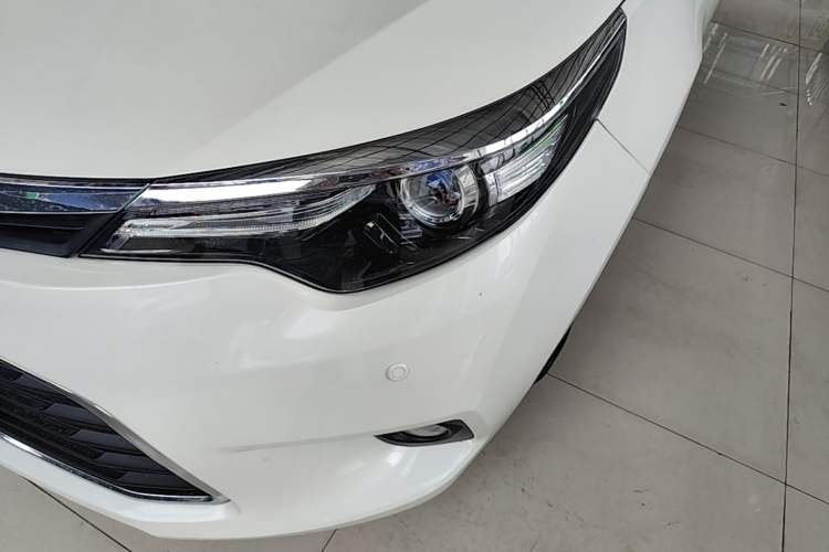 Used Toyota Levin 2016 1.6G CVT Elite Edition Left Front Headlight