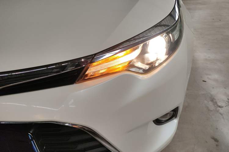 Used Toyota Levin 2016 1.6G CVT Elite Edition Left Front Headlight