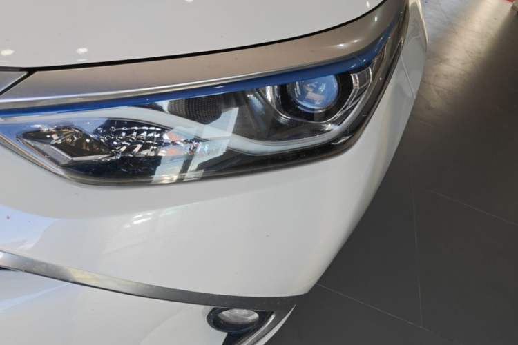 Used Toyota Levin 2016 Dual-Engine 1.8H GS E-CVT Elite Model with Sunroof Left Front Headlight
