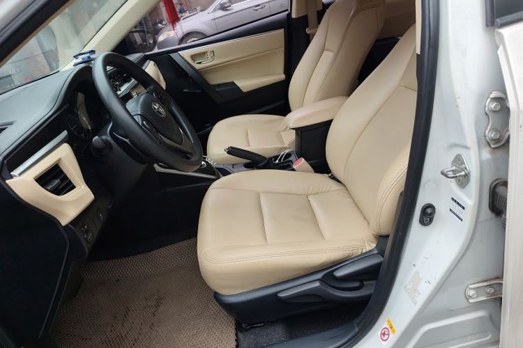 Used Toyota Levin 2016 Dual-Engine 1.8H GS E-CVT Elite Model with Sunroof Left Front Seat