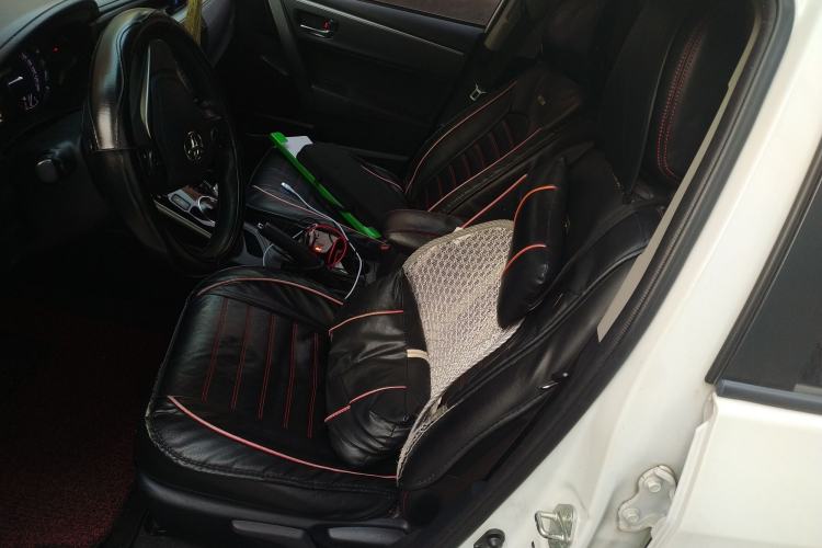 Used Toyota Levin 2016 Dual-Engine 1.8H GS E-CVT Elite Model with Sunroof Left Front Seat