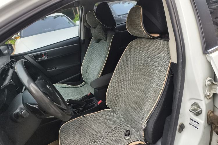 Used Toyota Levin 2016 Dual-Engine 1.8H GS E-CVT Elite Model with Sunroof Left Front Seat