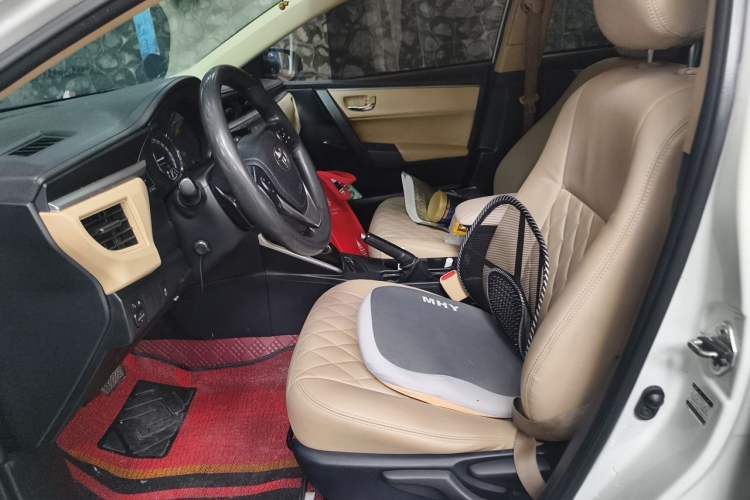 Used Toyota Levin 2016 Dual-Engine 1.8H GS E-CVT Elite Model with Sunroof Left Front Seat