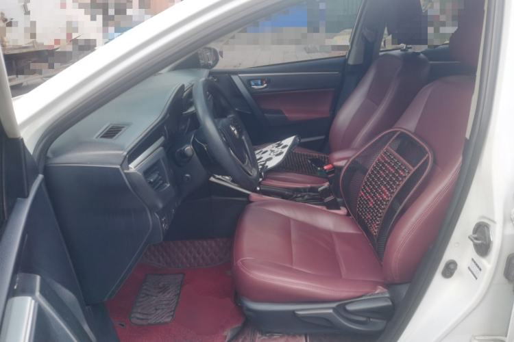 Used Toyota Levin 2016 Dual-Engine 1.8H GS E-CVT Elite Model with Sunroof Left Front Seat