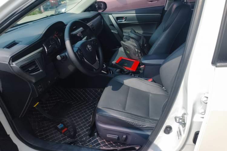 Used Toyota Levin 2016 Dual-Engine 1.8H V E-CVT Luxury Edition Left Front Seat