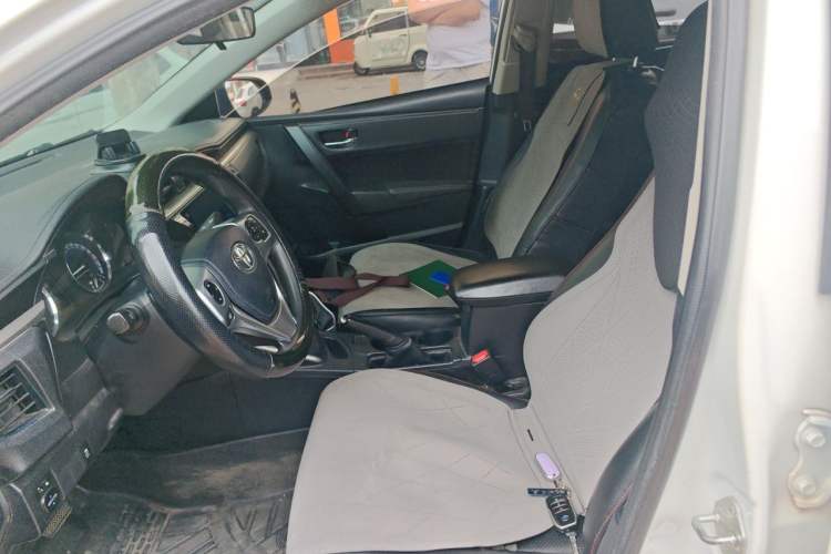 Used Toyota Levin 2016 Dual-Engine 1.8H GS E-CVT Elite Model with Sunroof Left Front Seat