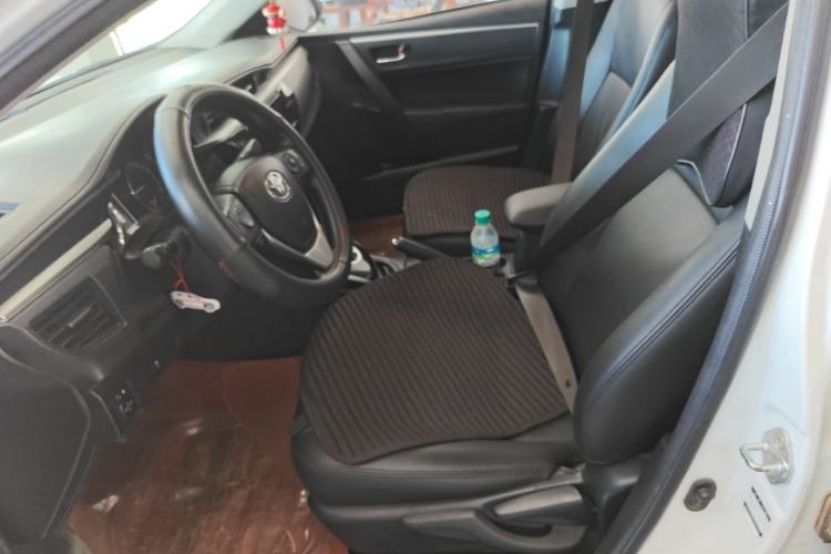 Used Toyota Levin 2016 Dual-Engine 1.8H GS E-CVT Elite Model with Sunroof Left Front Seat