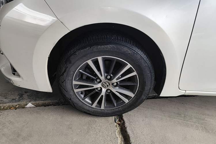 Used Toyota Levin 2016 1.6G CVT Elite Edition Left Front Wheel Hub