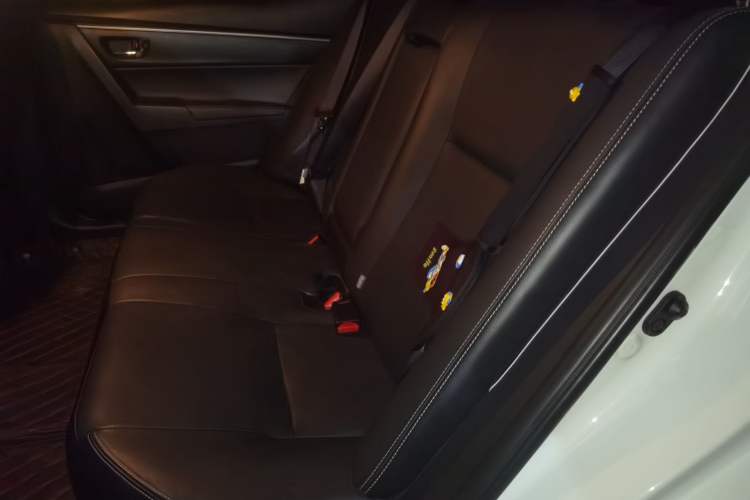 Used Toyota Levin 2016 Dual-Engine 1.8H GS-L E-CVT Leading Edition Left Rear Seat