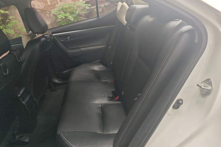 Used Toyota Levin 2016 Dual-Engine 1.8H V E-CVT Luxury Edition Left Rear Seat