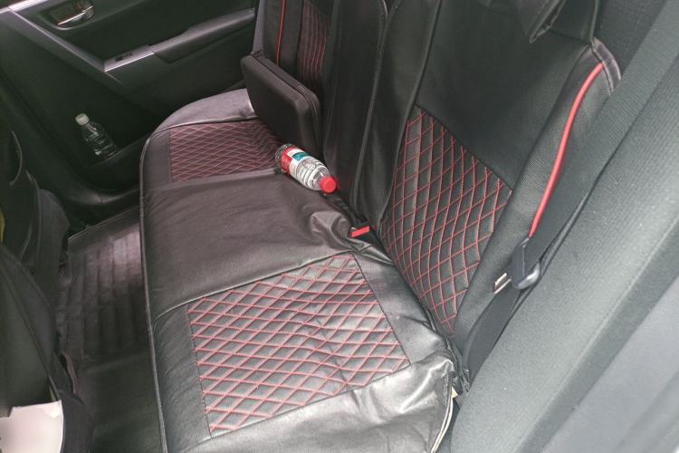 Used Toyota Levin 2016 Dual-Engine 1.8H GS E-CVT Elite Model with Sunroof Left Rear Seat