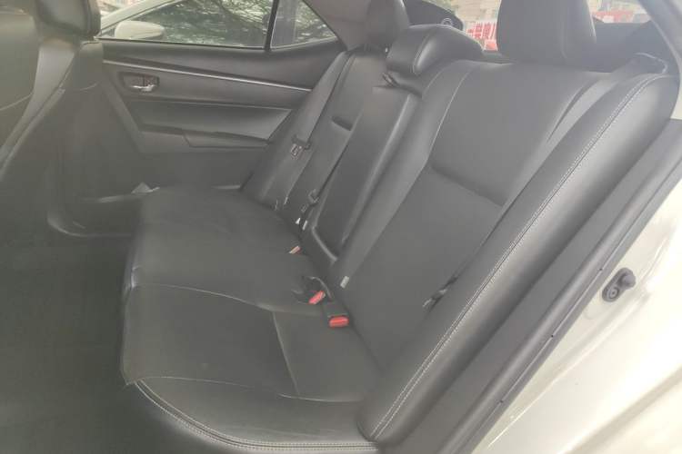 Used Toyota Levin 2016 Dual-Engine 1.8H V E-CVT Luxury Edition Left Rear Seat