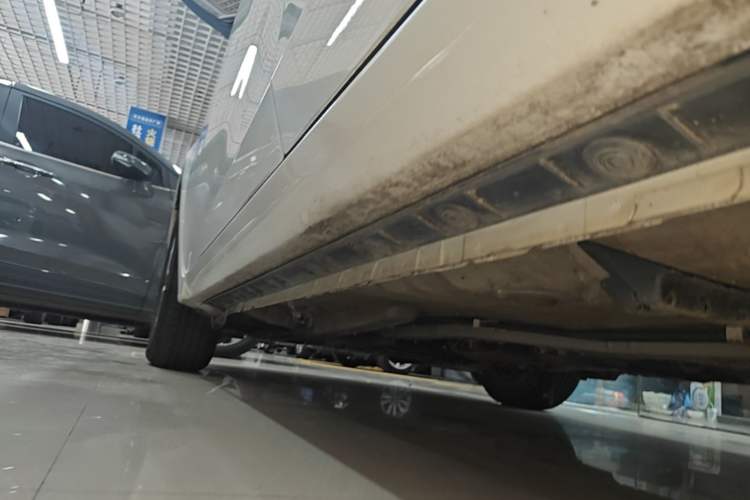 Used Toyota Levin 2016 1.6G CVT Elite Edition Left Side Sill