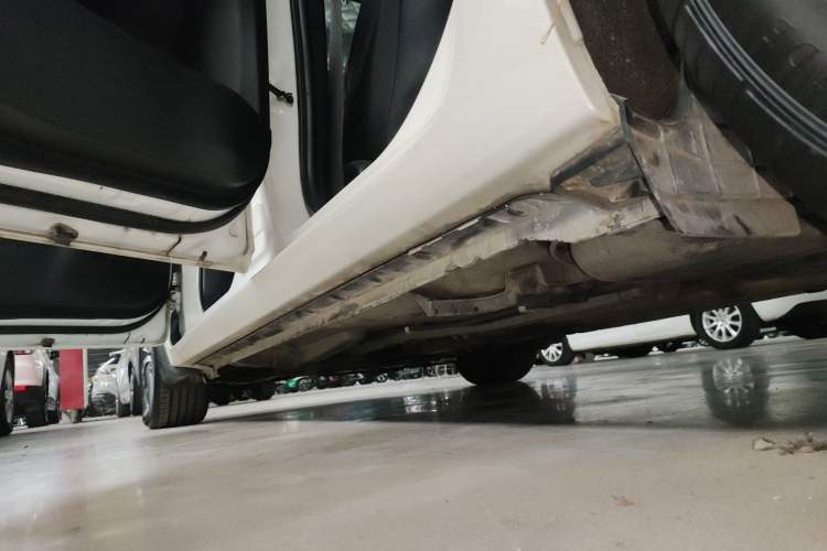 Used Toyota Levin 2016 1.6G CVT Elite Edition Left Side Sill