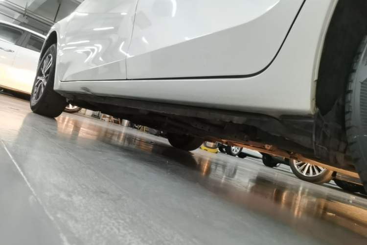Used Toyota Levin 2016 1.6G CVT Elite Edition Left Side Sill