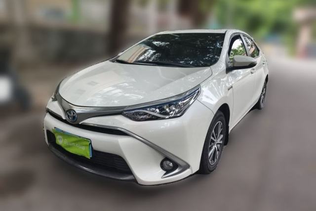 Ojetý Toyota Levin 2016 Dual-Engine 1.8H GS E-CVT Elite Model with Sunroof