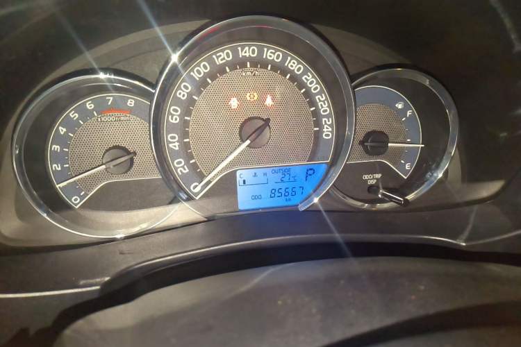Used Toyota Levin 2016 1.6E CVT New Edition Odometer Close Up