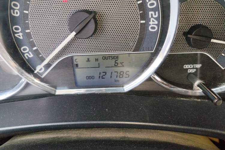 Used Toyota Levin 2016 1.6G Manual Elite Edition Odometer Close Up