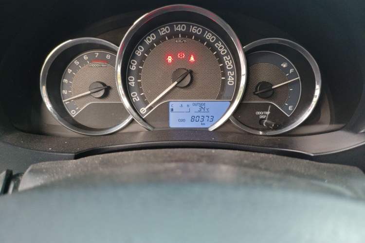 Used Toyota Levin 2016 1.6G Manual Elite Edition Odometer Close Up