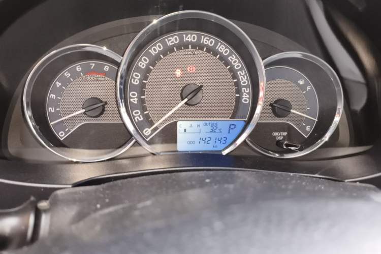 Used Toyota Levin 2016 1.6G CVT Elite Edition Odometer Close Up