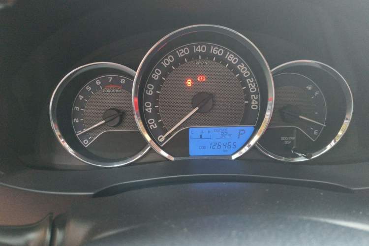 Used Toyota Levin 2016 1.6G CVT Elite Edition Odometer Close Up