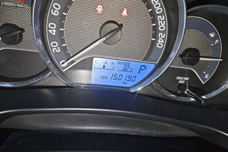 Used Toyota Levin 2016 1.6G CVT Elite Edition Odometer Close Up