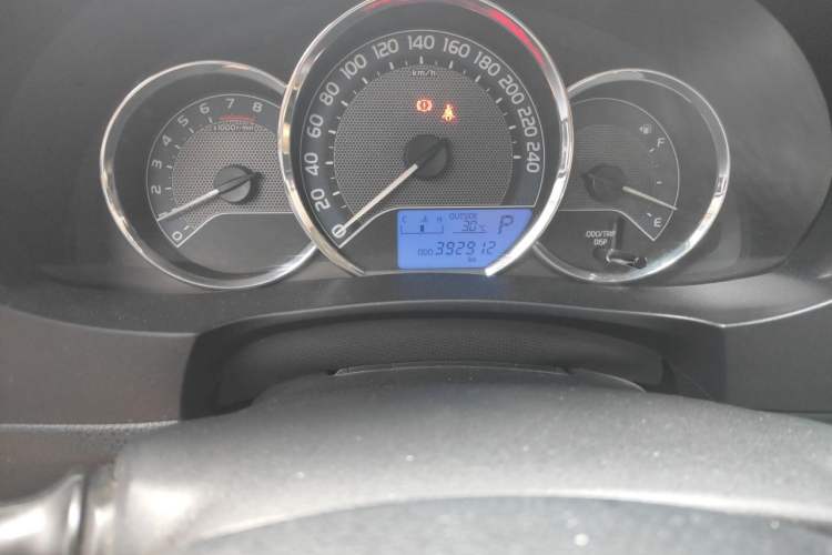 Used Toyota Levin 2016 1.6G CVT Elite Edition Odometer Close Up