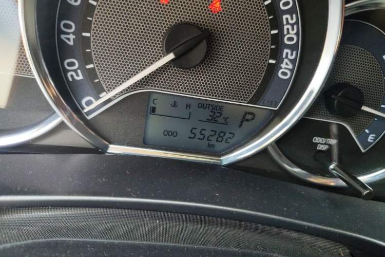 Used Toyota Levin 2016 1.6E CVT New Edition Odometer Close Up