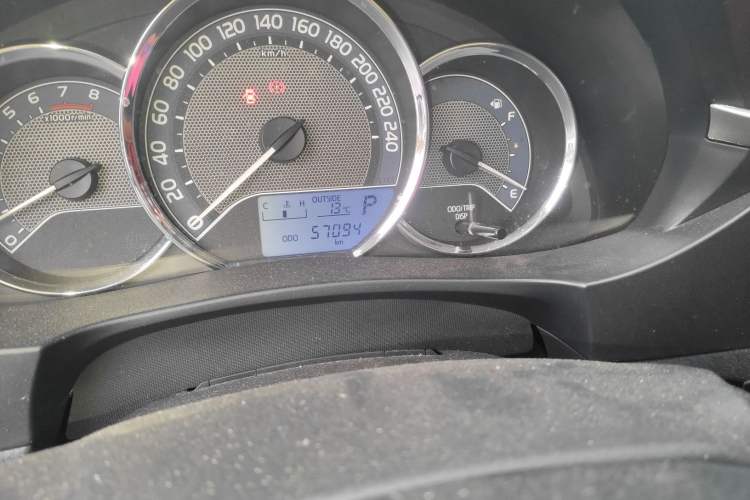 Used Toyota Levin 2016 1.6G CVT Elite Edition Odometer Close Up