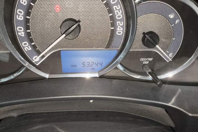 Used Toyota Levin 2016 1.6G CVT Elite Edition Odometer Close Up