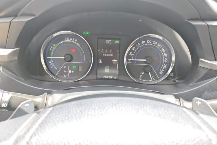 Used Toyota Levin 2016 Dual-Engine 1.8H GS E-CVT Elite Model with Sunroof Odometer Close Up