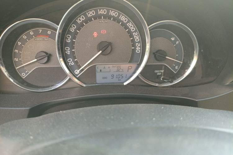 Used Toyota Levin 2016 1.6G CVT Elite Edition Odometer Close Up