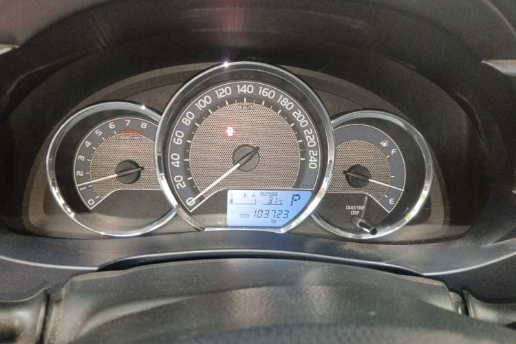 Used Toyota Levin 2016 1.6G CVT Elite Edition Odometer Close Up