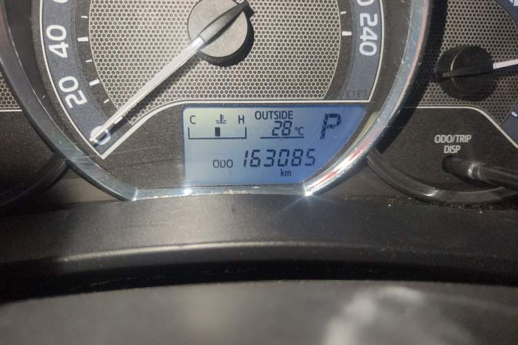 Used Toyota Levin 2016 1.6G CVT Elite Edition Odometer Close Up