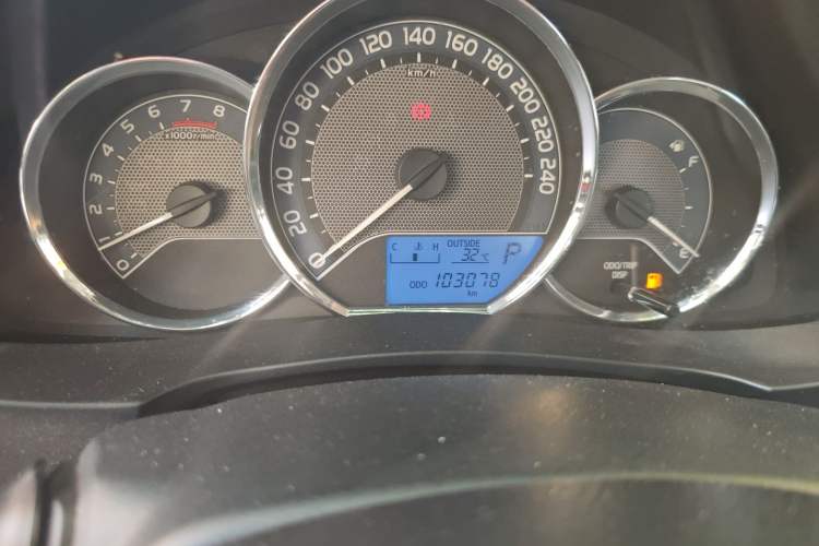 Used Toyota Levin 2016 1.6G-L CVT Leading Edition Odometer Close Up