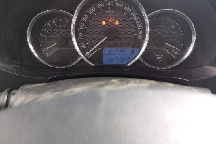 Used Toyota Levin 2016 1.6G CVT Elite Edition Odometer Close Up