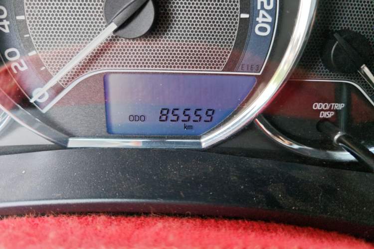 Used Toyota Levin 2016 1.6G-L CVT Leading Edition Odometer Close Up