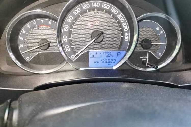 Used Toyota Levin 2016 1.6G CVT Elite Edition Odometer Close Up