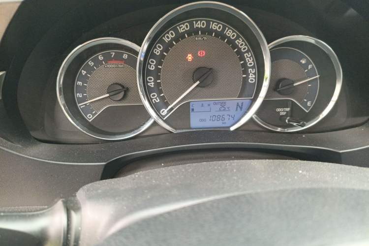 Used Toyota Levin 2016 1.6G CVT Elite Edition Odometer Close Up