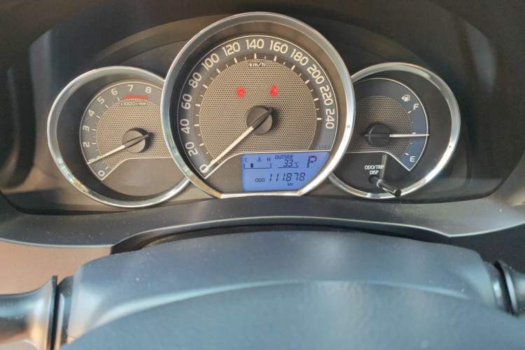 Used Toyota Levin 2016 1.6G CVT Elite Edition Odometer Close Up