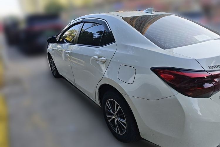 Used Toyota Levin 2016 Dual-Engine 1.8H GS E-CVT Elite Model with Sunroof Rear Left 45 Deg