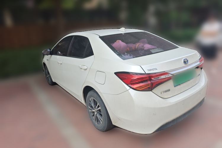 Used Toyota Levin 2016 Dual-Engine 1.8H GS E-CVT Elite Model with Sunroof Rear Left 45 Deg