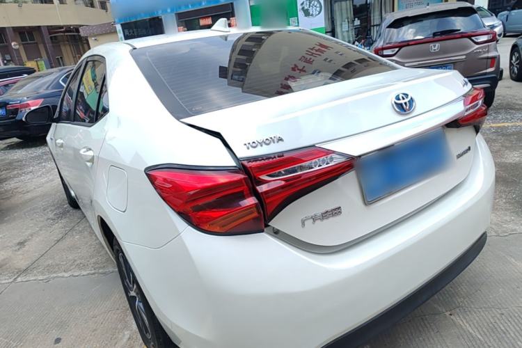 Used Toyota Levin 2016 Dual-Engine 1.8H GS E-CVT Elite Model with Sunroof Rear Left 45 Deg
